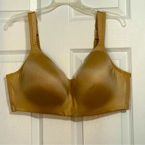 Cacique Satin No Wire Bra - 44D